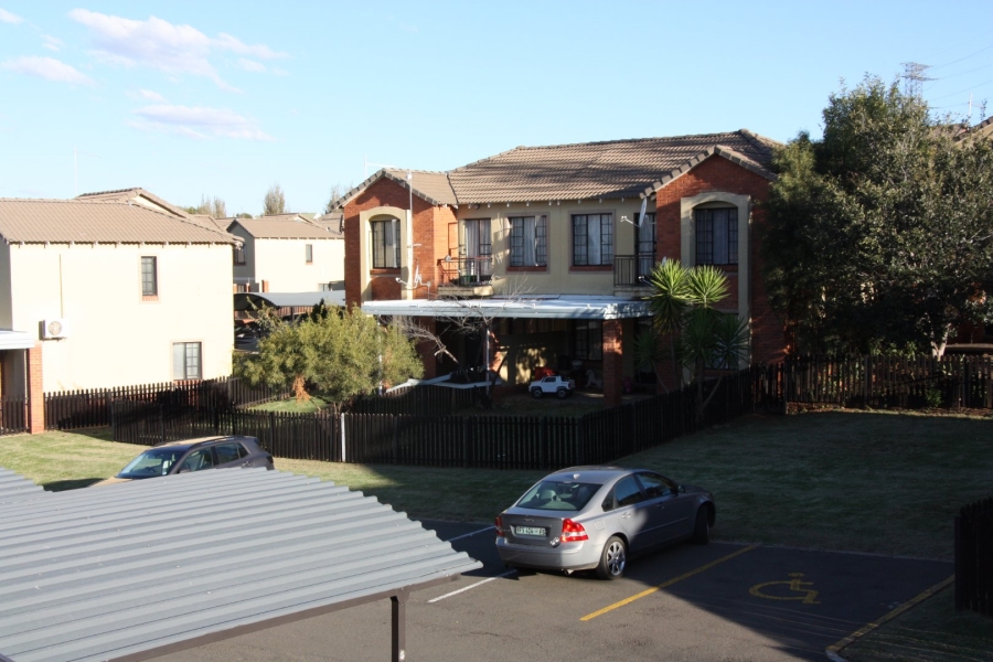 2 Bedroom Property for Sale in Hillside Free State